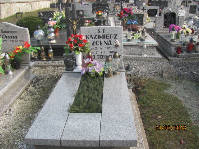 Grób Kazimierz Żołna