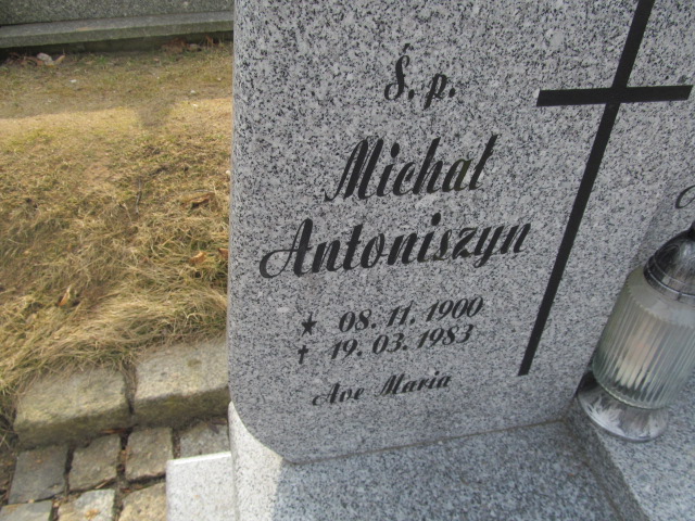 Michał Antoniszyn 1900 Nowogrodziec - Grobonet - Wyszukiwarka osób pochowanych