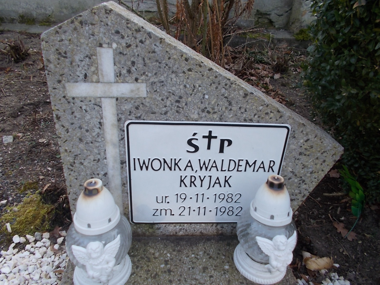 Waldemar Kryjak 1982 Nowogrodziec - Grobonet - Wyszukiwarka osób pochowanych